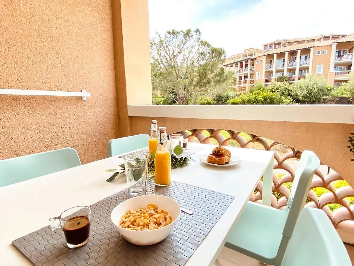 Saint-Raphaël Studio Village Cap Esterel - L'Esquinade-64 By Interhome 0*,  צרפת